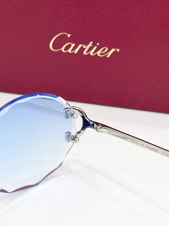Picture of Cartier Sunglasses _SKUfw79280702fw